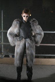 Look 16