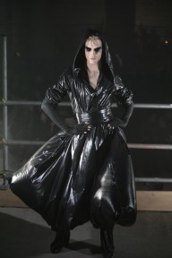 Look 18