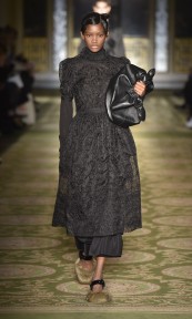 Look 10