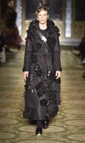 Look 16