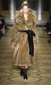 Look 19