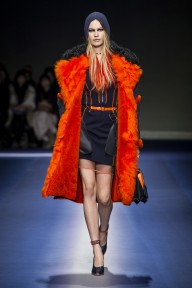 Look 12