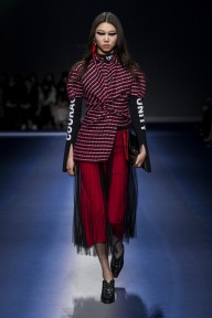 Look 27
