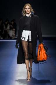 Look 3