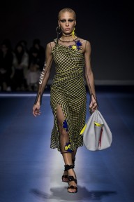 Look 32