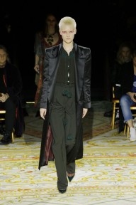 Look 25