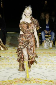 Look 18