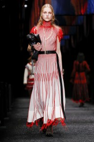 Look 14
