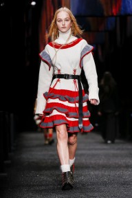 Look 15