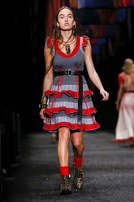Look 16