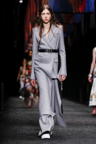 Look 19