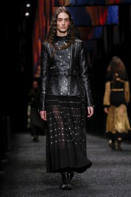 Look 27