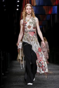 Look 33