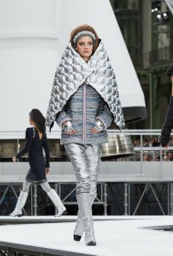 Look 50