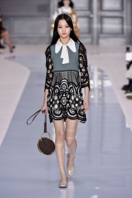Look 12