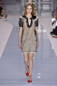 Look 15