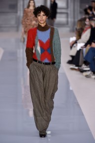 Look 19