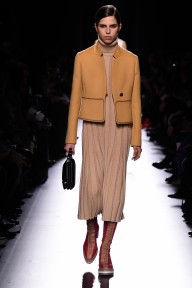 Look 25
