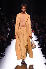 Look 27