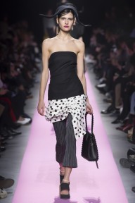 Look 28