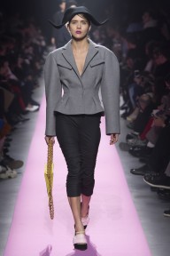 Look 32