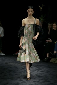 Look 15