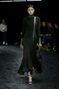 Look 18