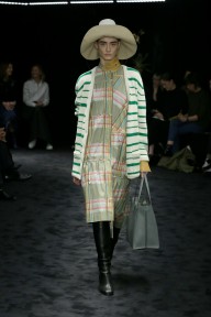 Look 19