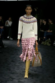 Look 35