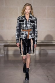 Look 29