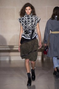 Look 33