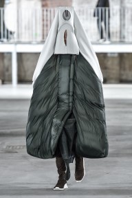 Look 12