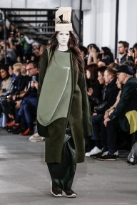 Look 14