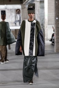 Look 15