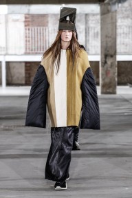 Look 19