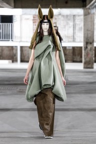 Look 24