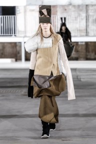 Look 27
