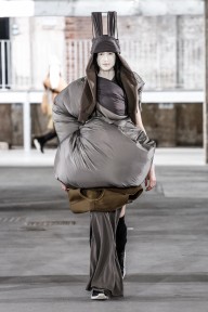 Look 28