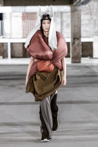 Look 30