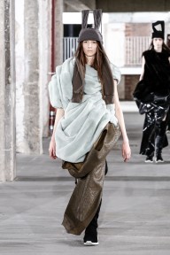Look 35