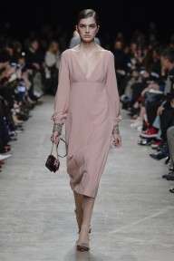 Look 10