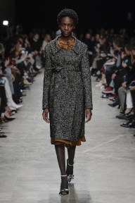 Look 16
