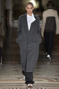 Look 10