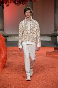 Look 5