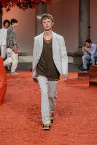 Look 19
