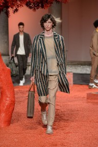 Look 34