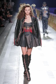 Look 11