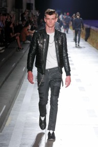 Look 37