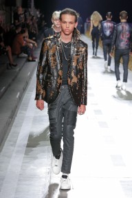Look 40