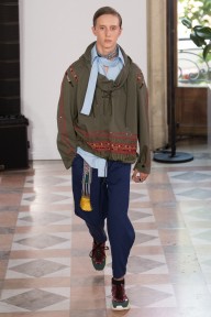 Look 32